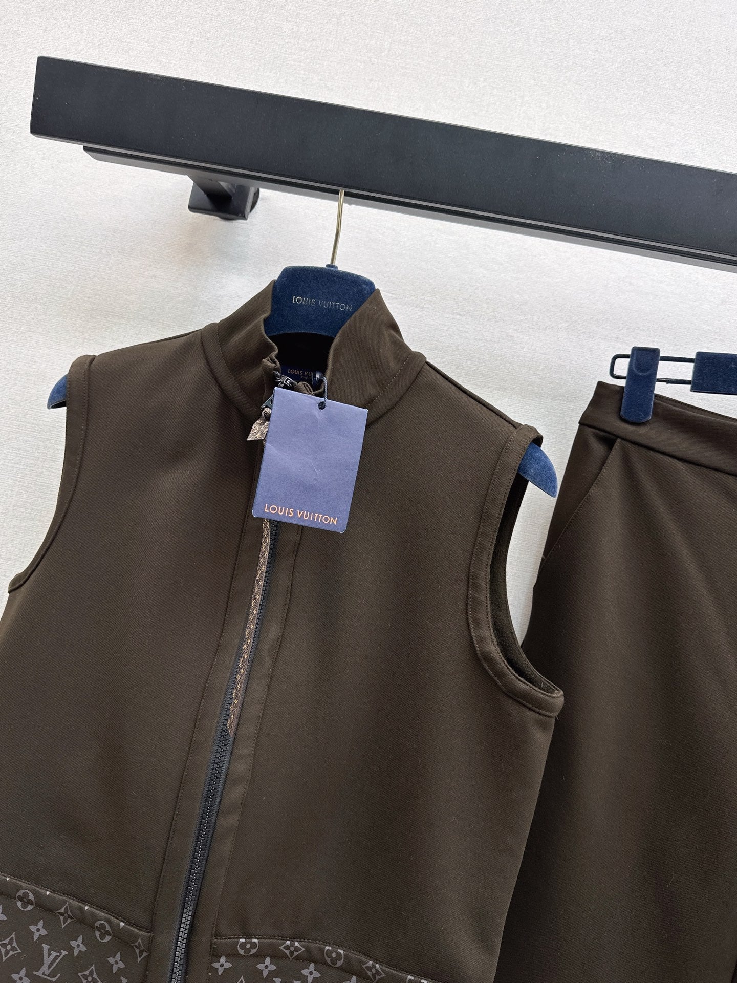 Louis NEW Vest and cropped trousers set