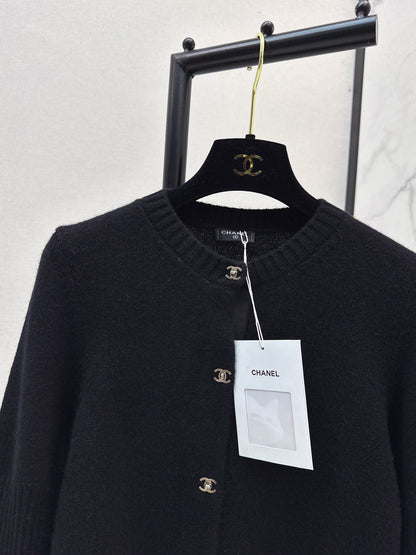 Chan NEW knitted cardigan