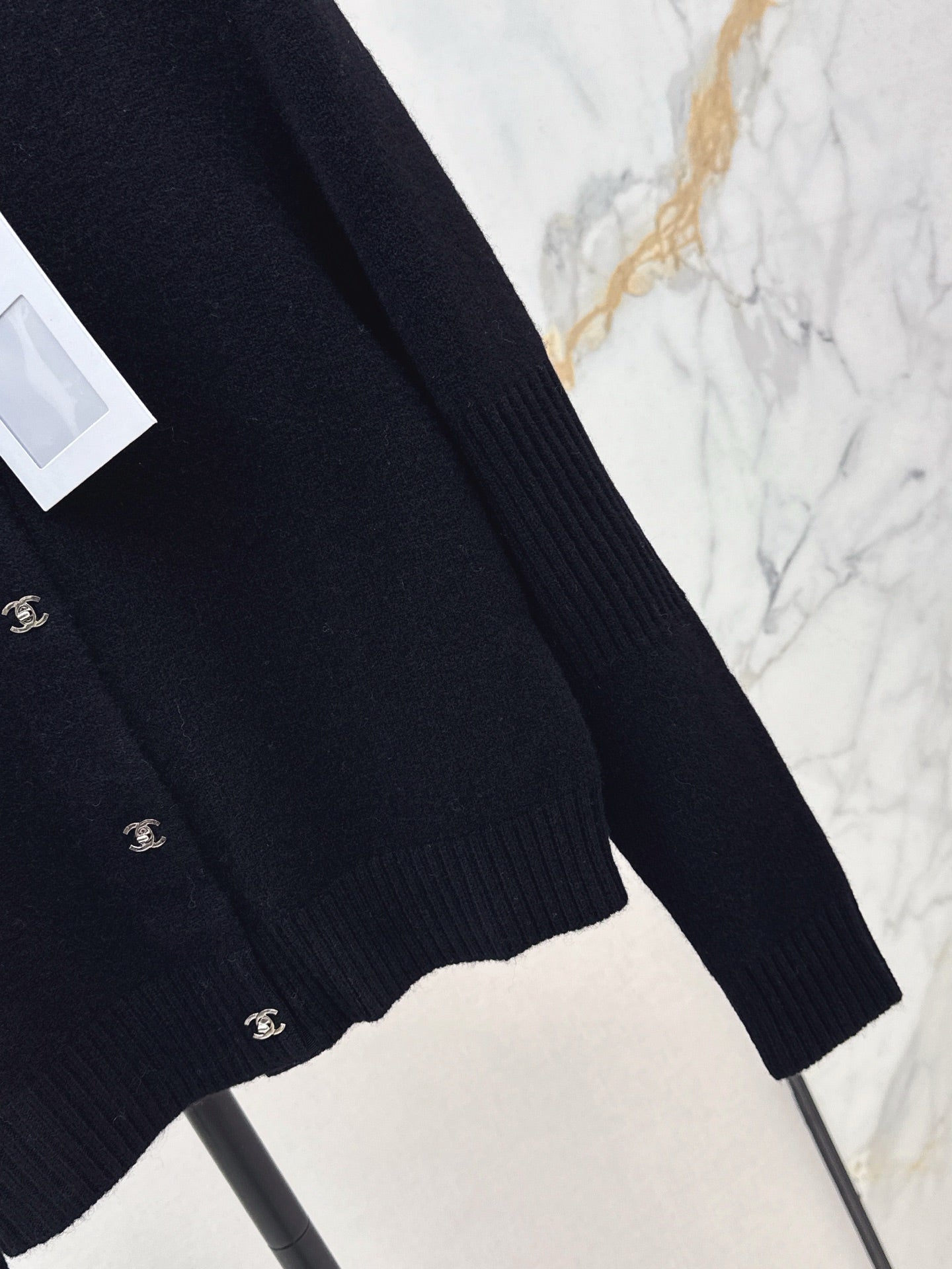 Chan NEW knitted cardigan