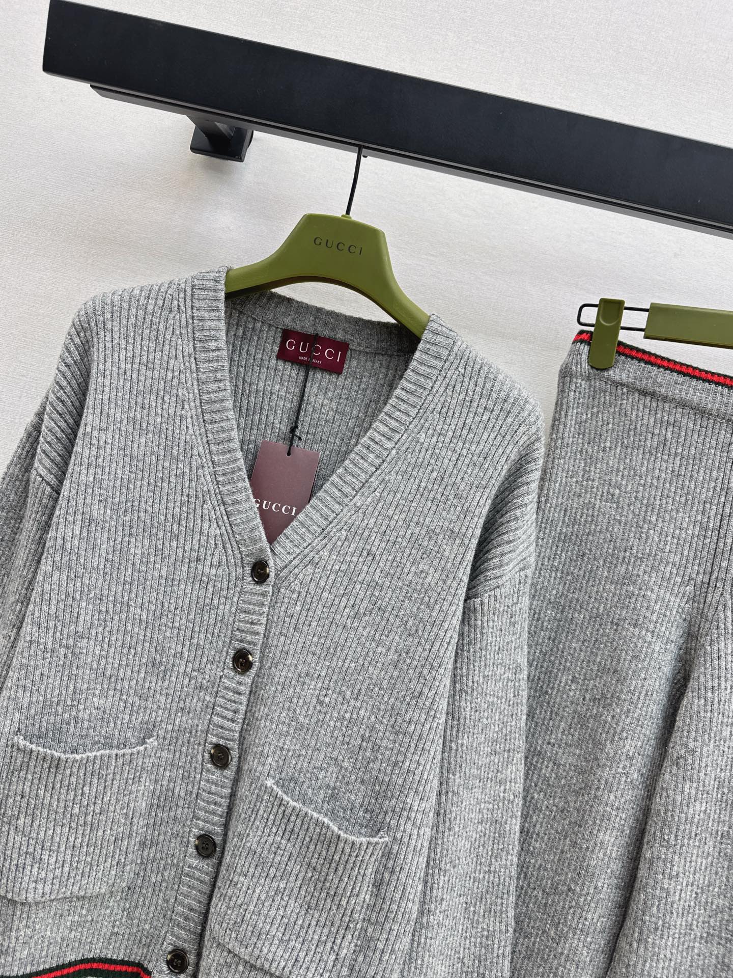 Guc NEW knitted suit