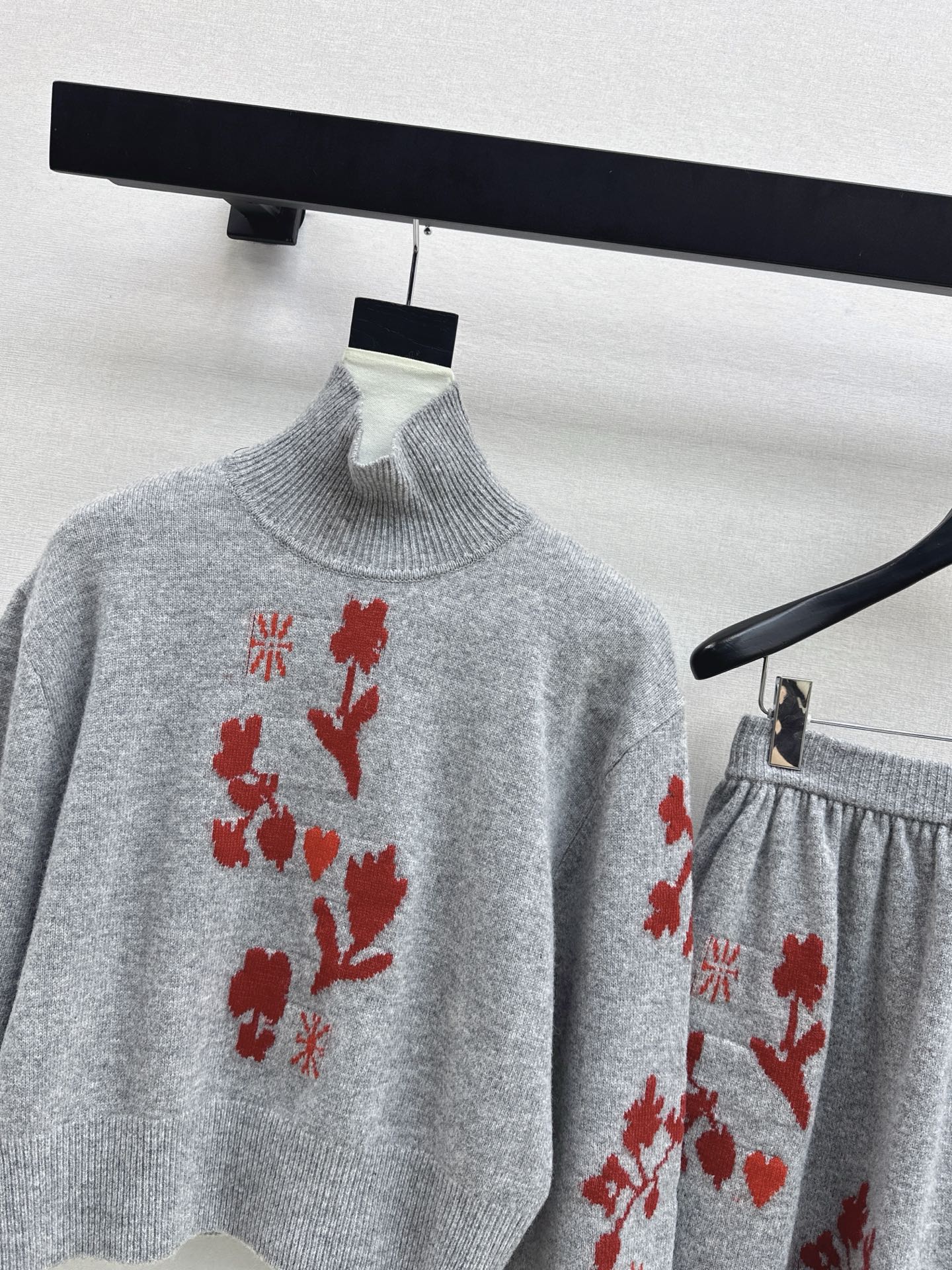 Chan NEW knitted suit