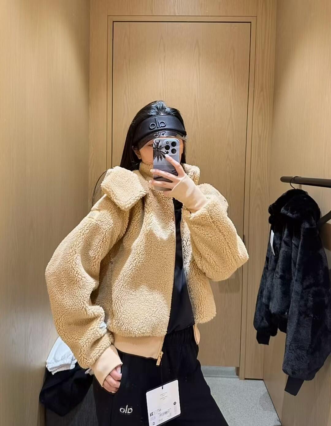 Ala NEW plush jacket