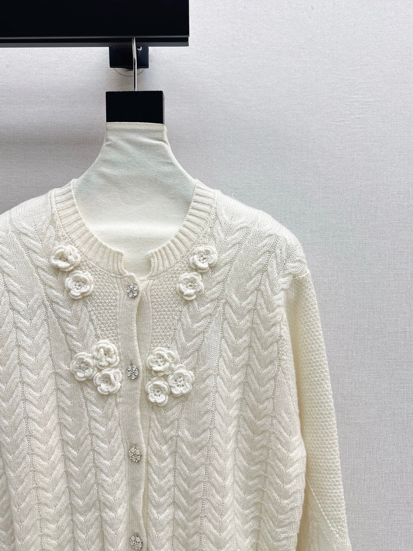 Chan NEW knitted cardigan