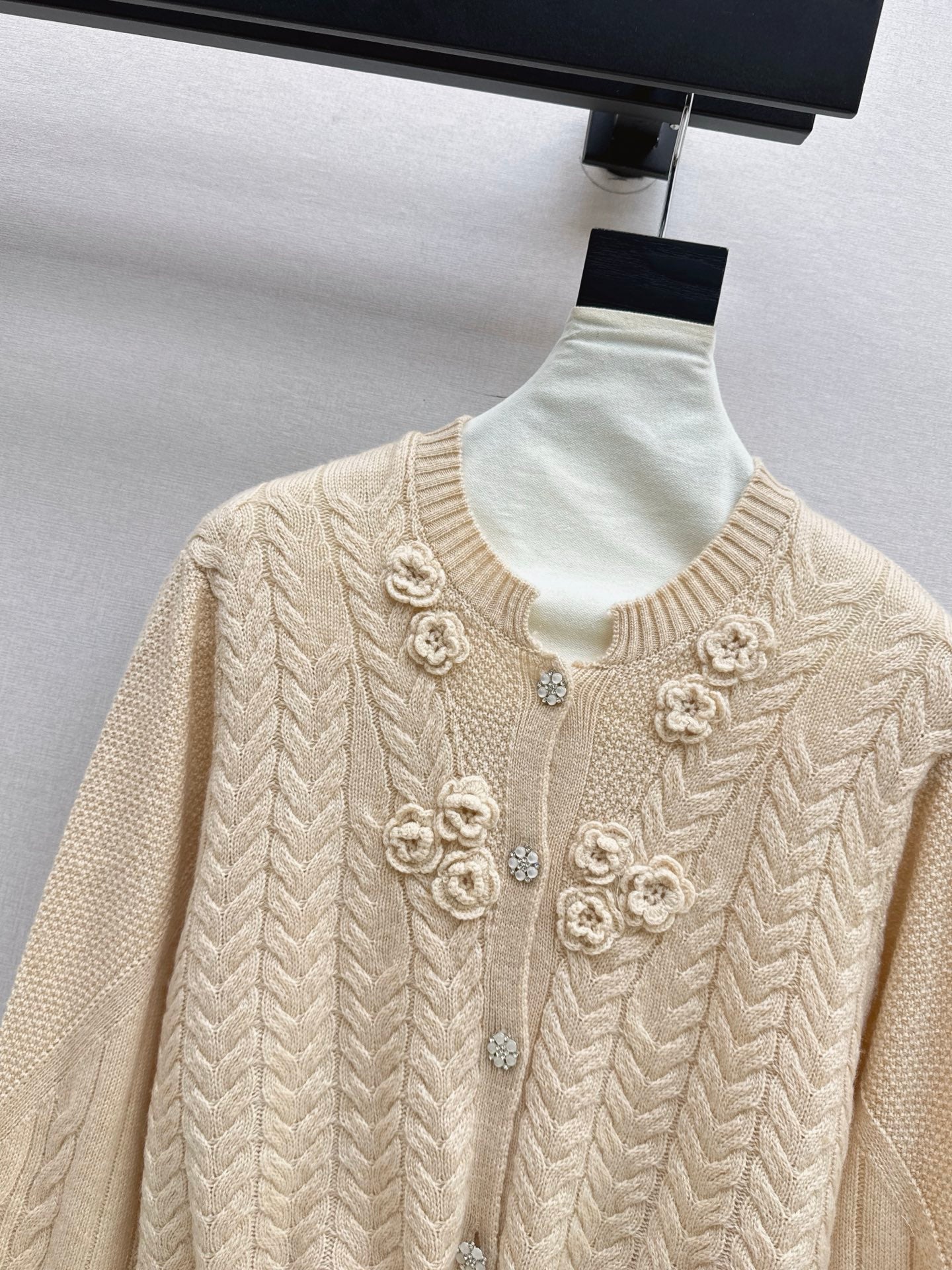 Chan NEW knitted cardigan