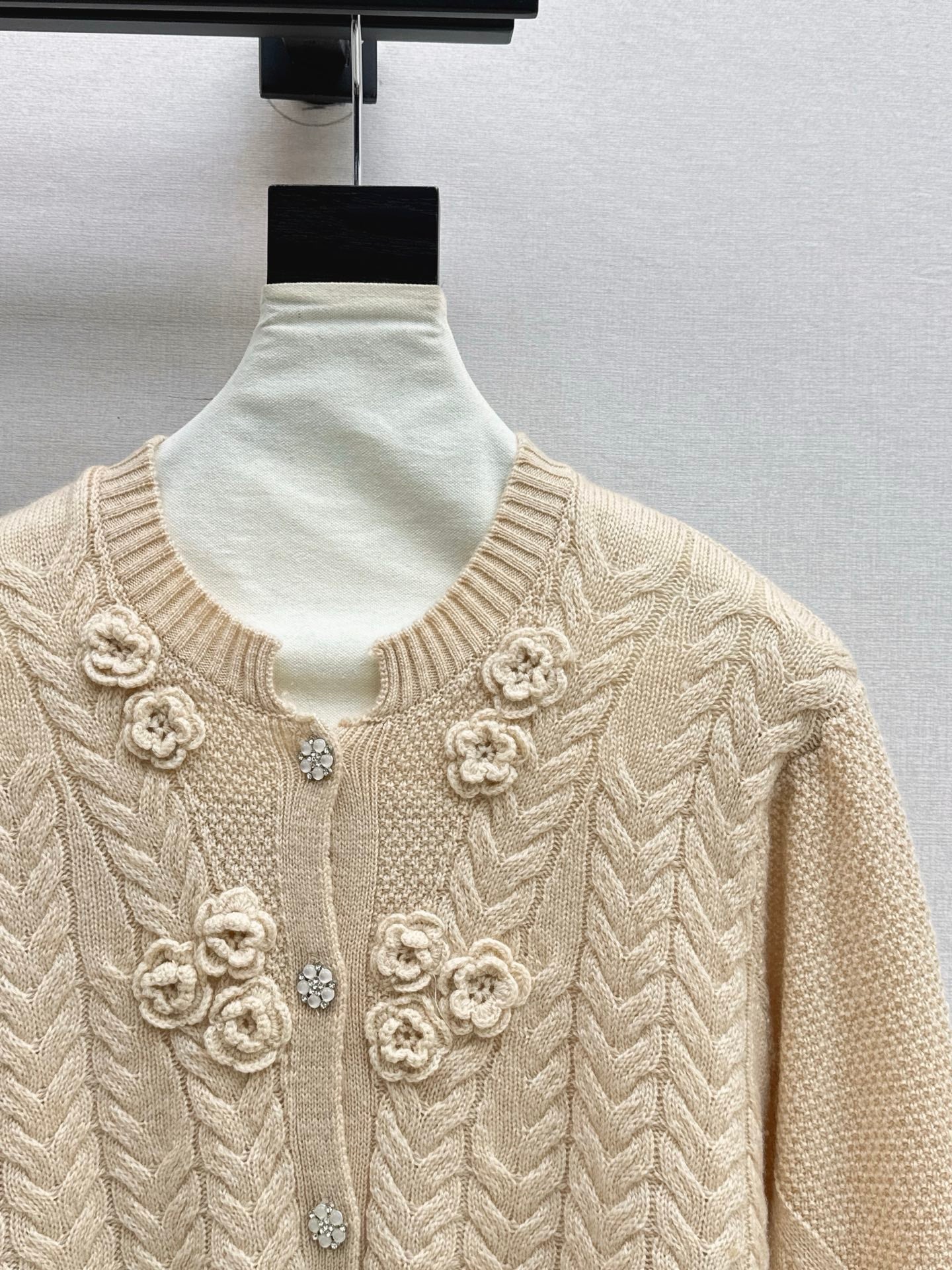 Chan NEW knitted cardigan