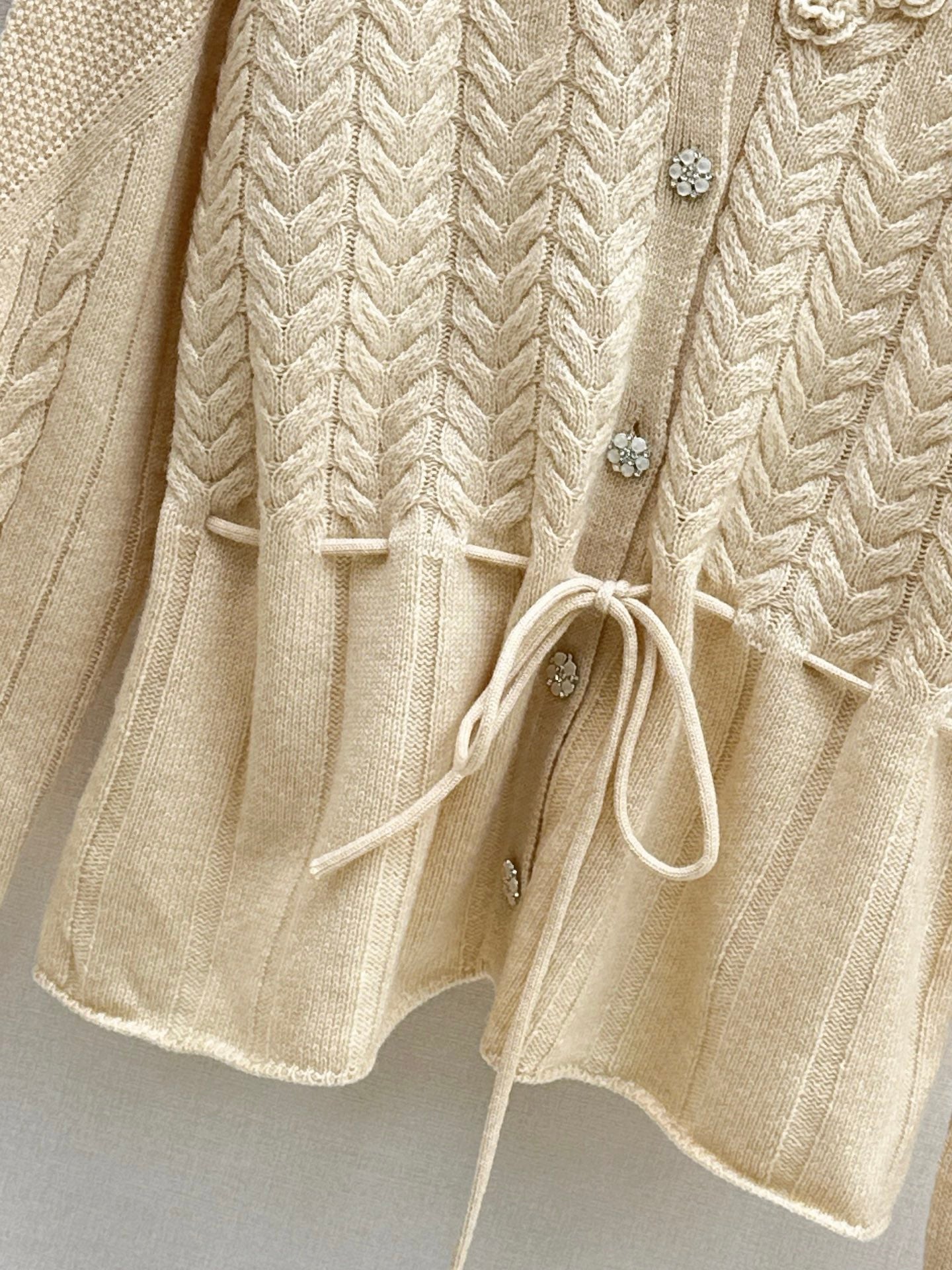 Chan NEW knitted cardigan