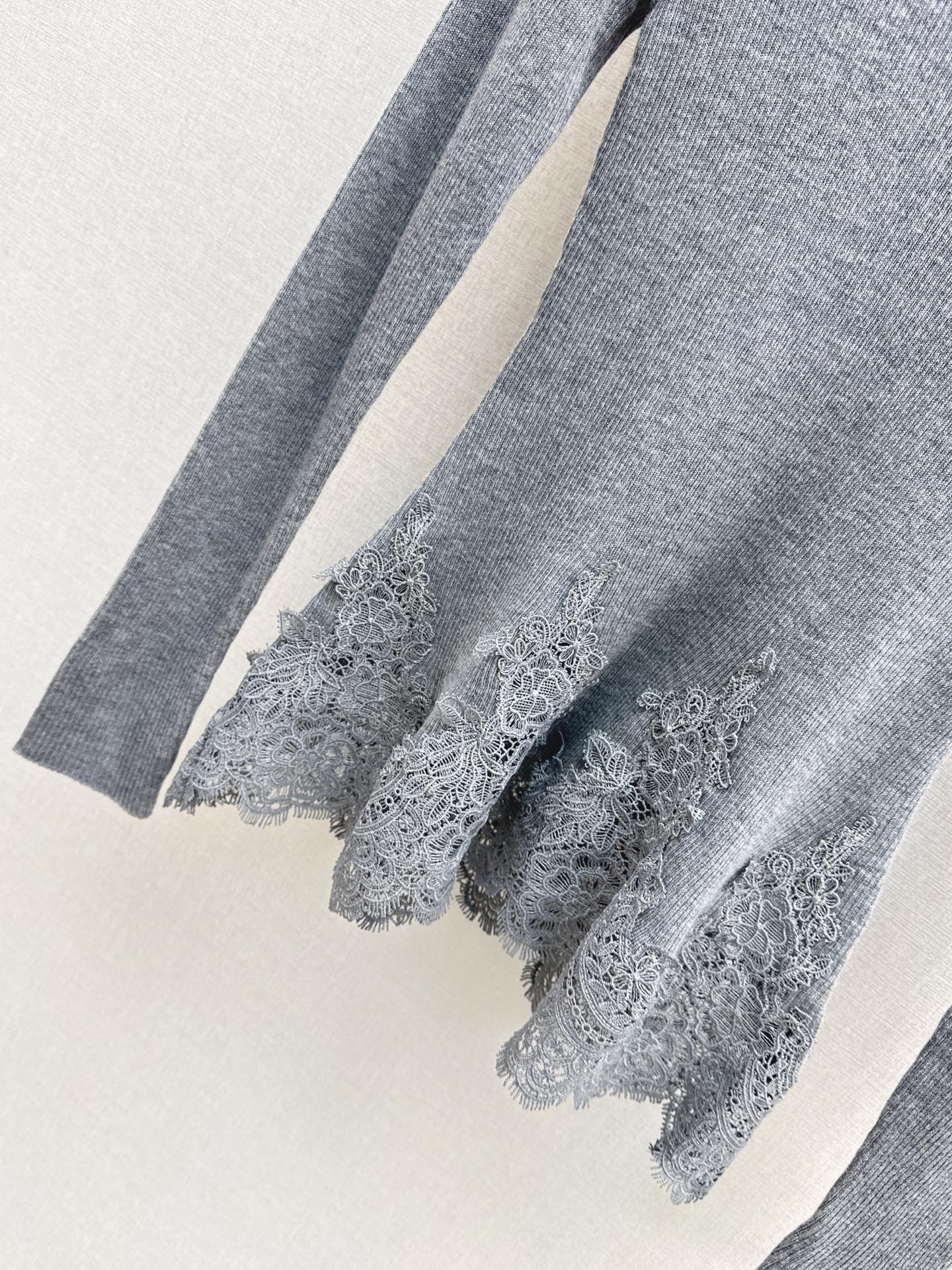 Es NEW Lace base shirt