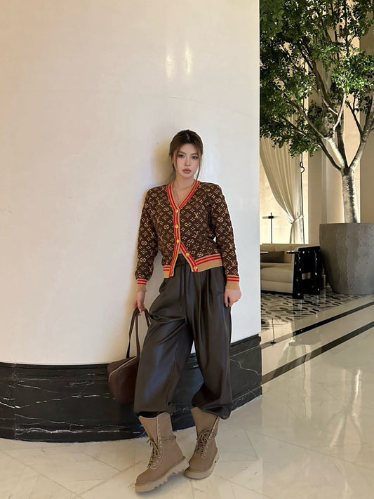 Louis NEW V-neck cardigan