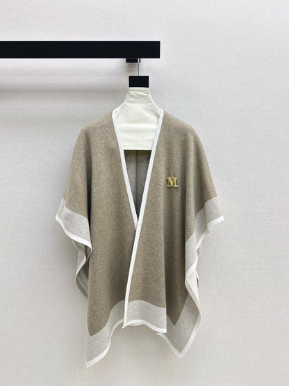 Max NEW knitted suit