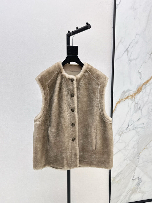 Loro NEW fur vest