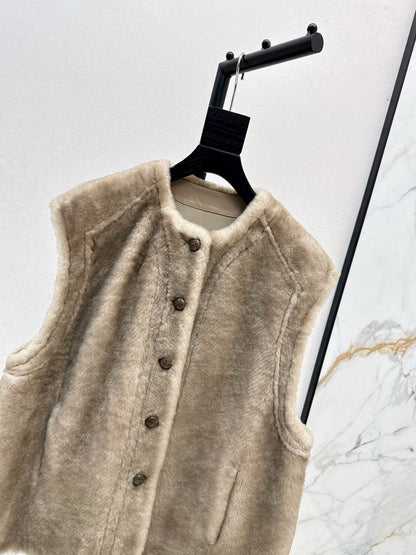 Loro NEW fur vest