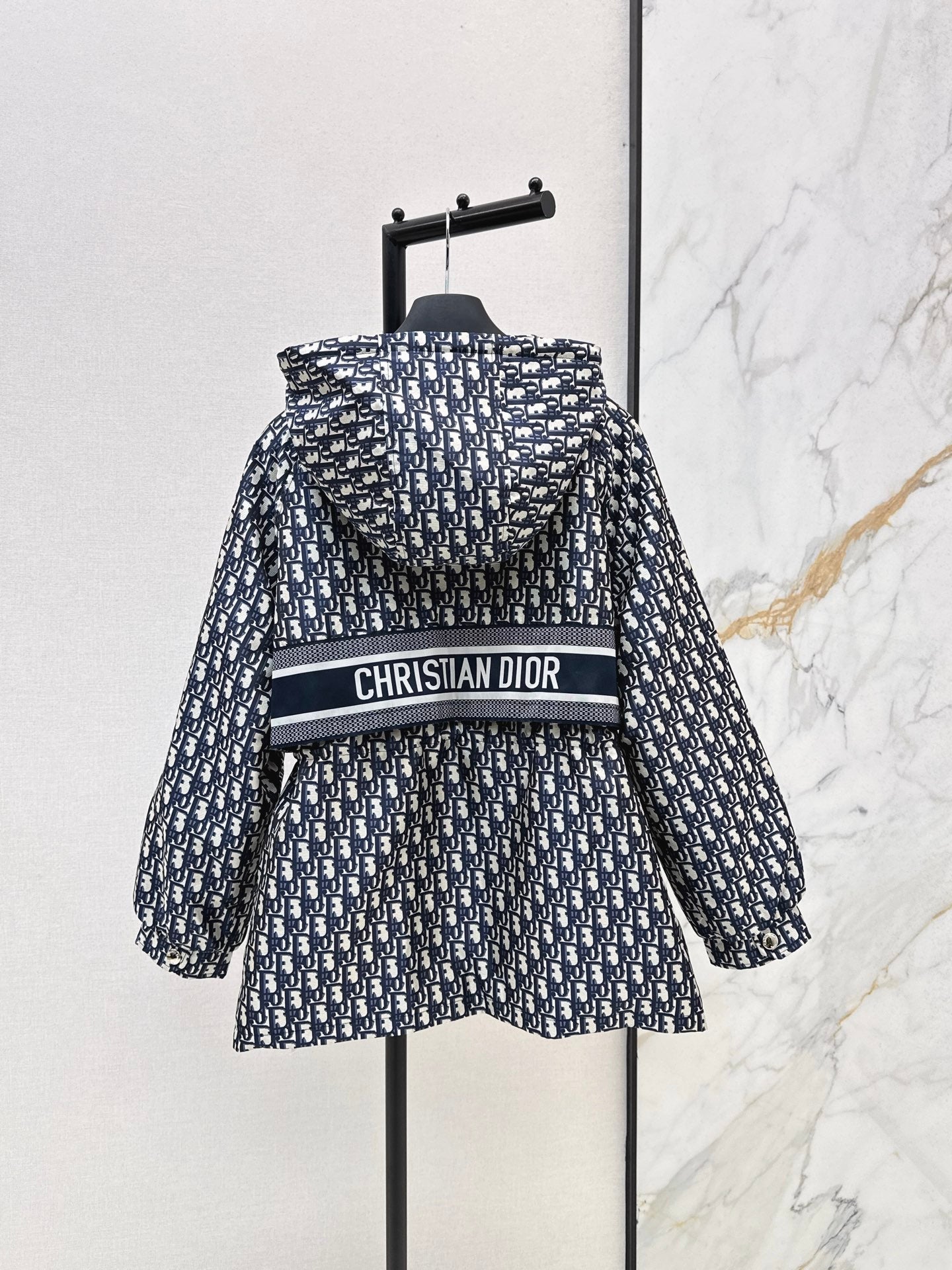 CD NEW Padded hooded jacket