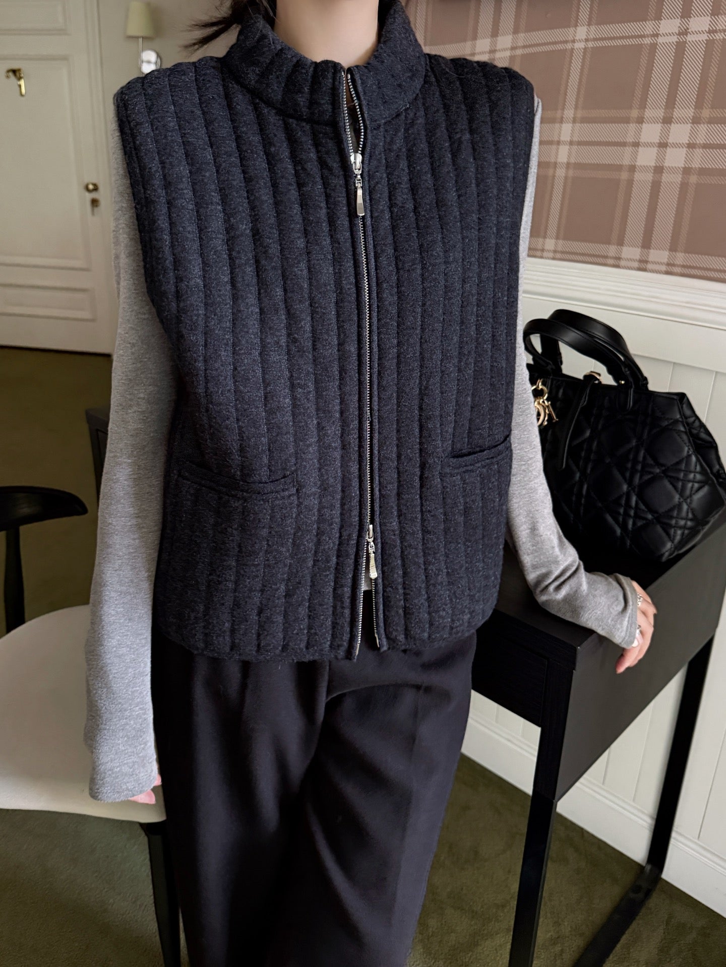 Brune NEW knitted vest