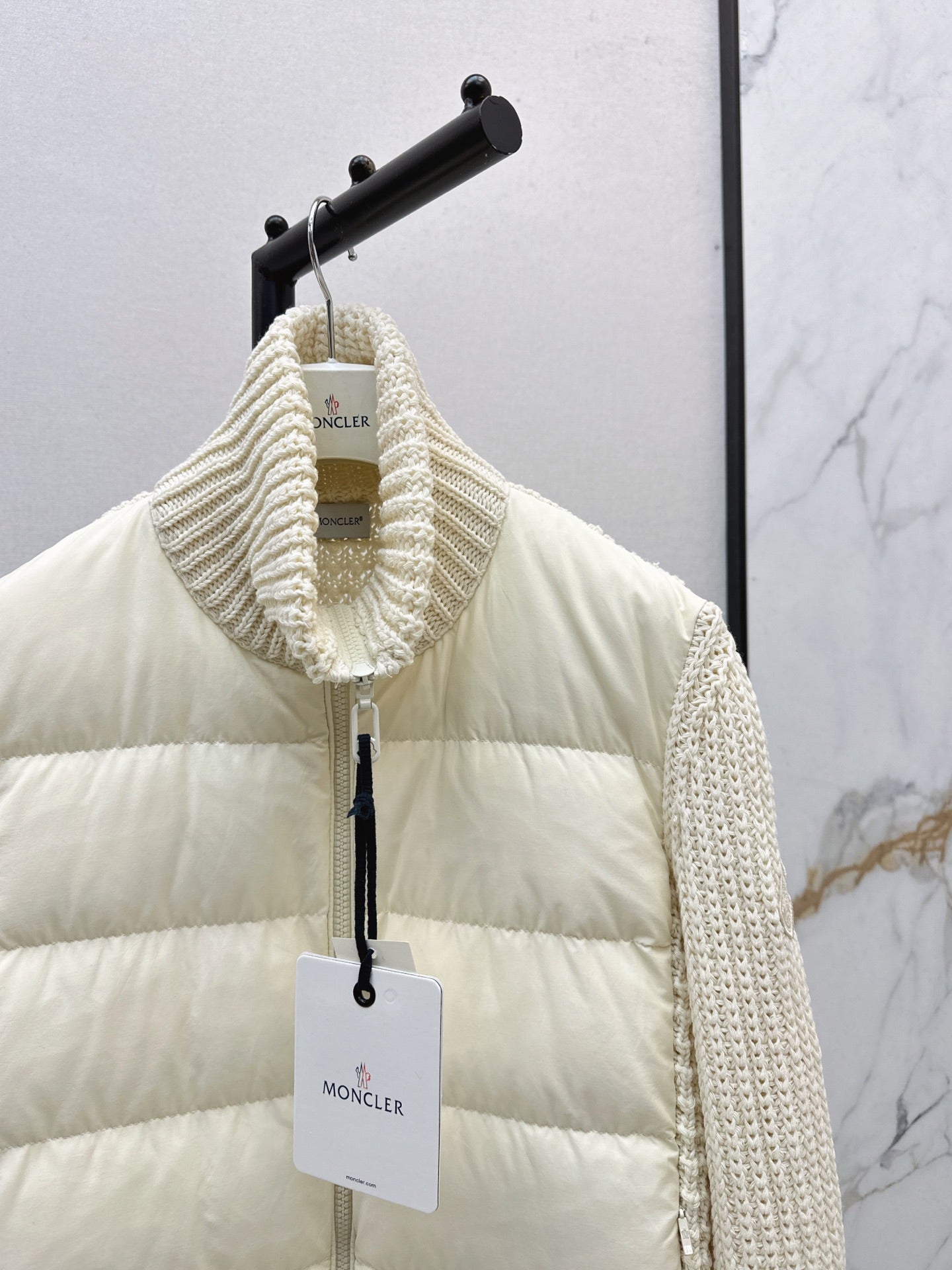 Mocn NEW down jacket