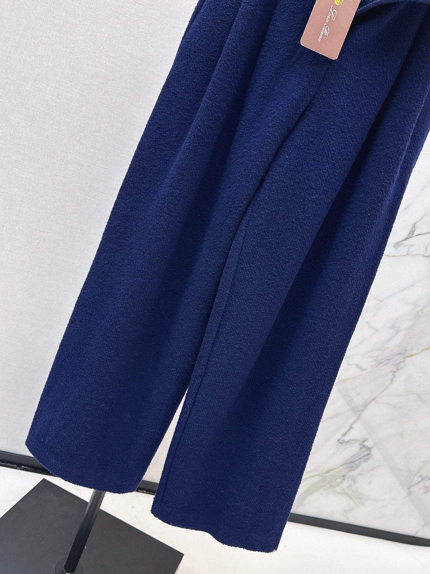 Loro NEW Straight pants