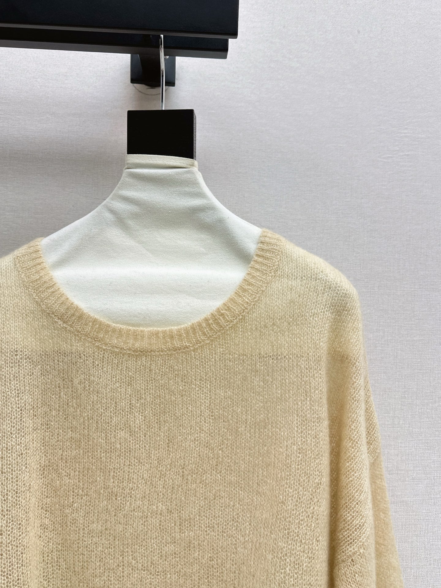 Es NEW Lace knitted sweater