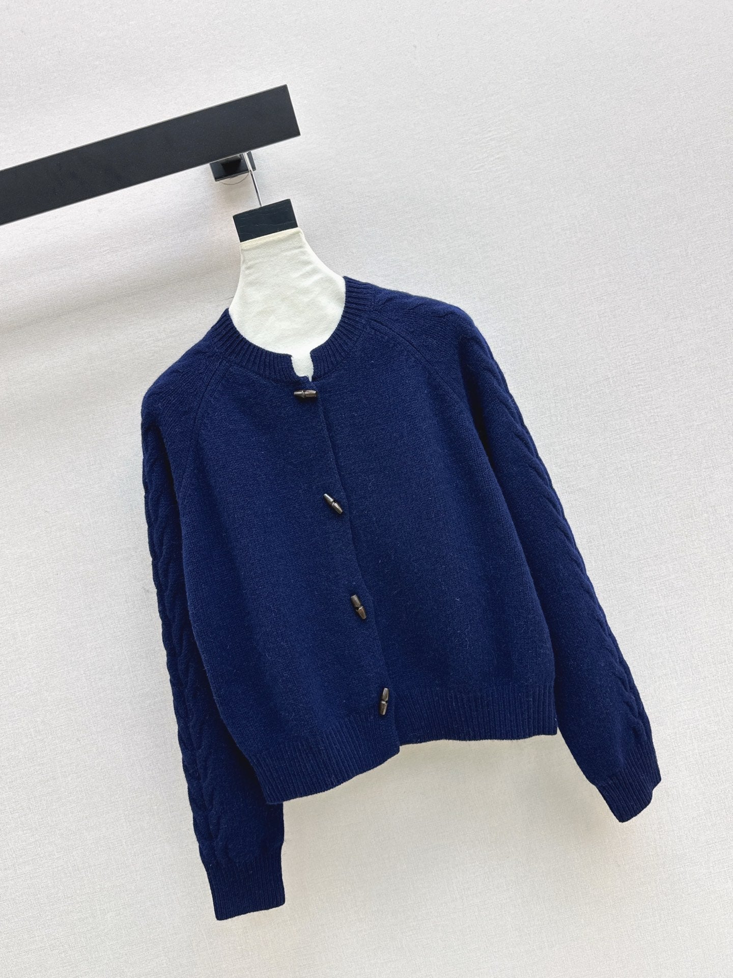 Max NEW Crew neck cardigan