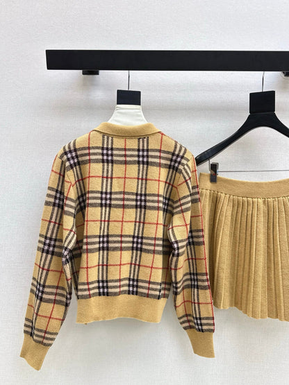 Bur NEW Plaid polo shirt and skirt suit