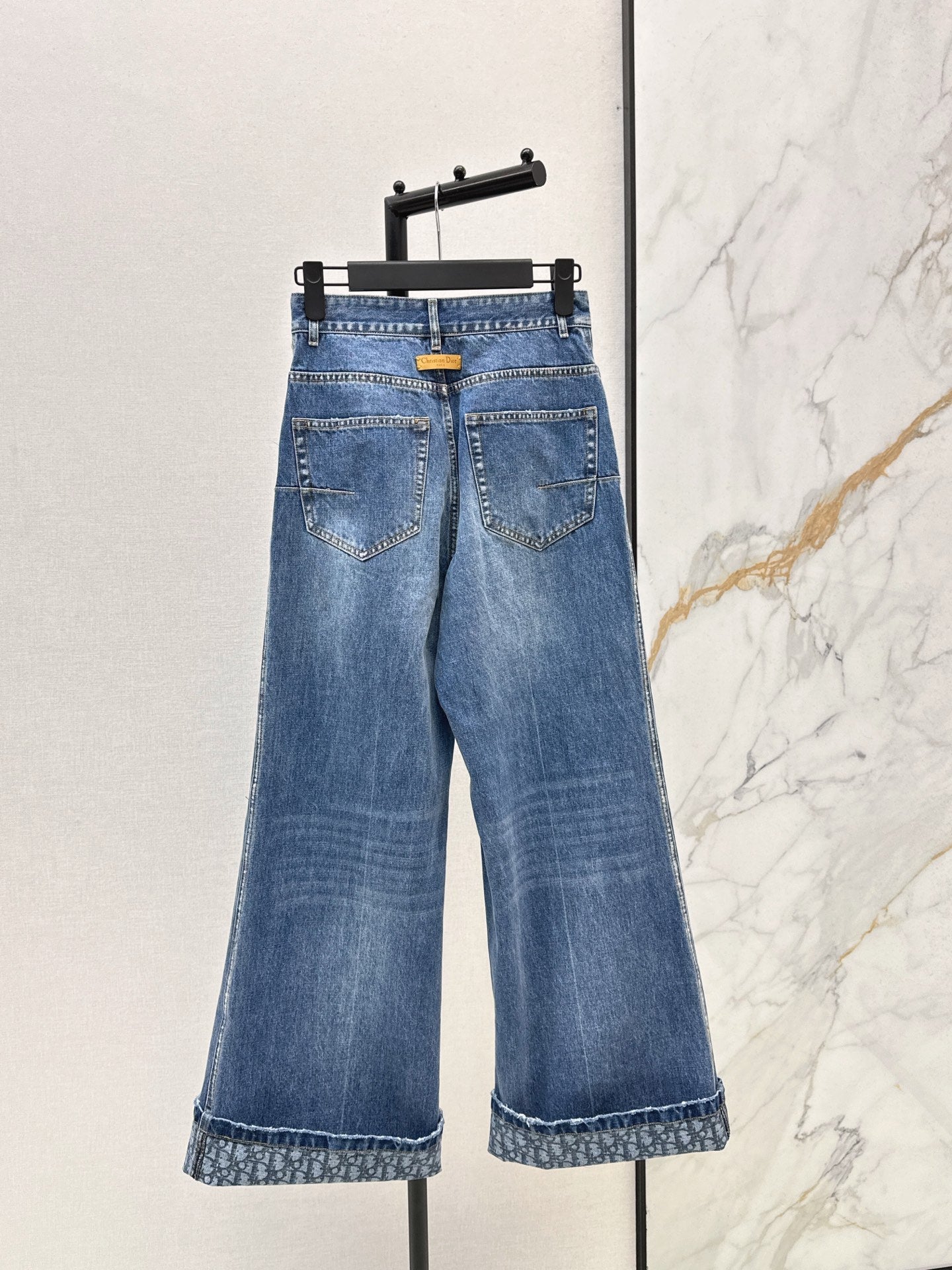 CD NEW straight jeans