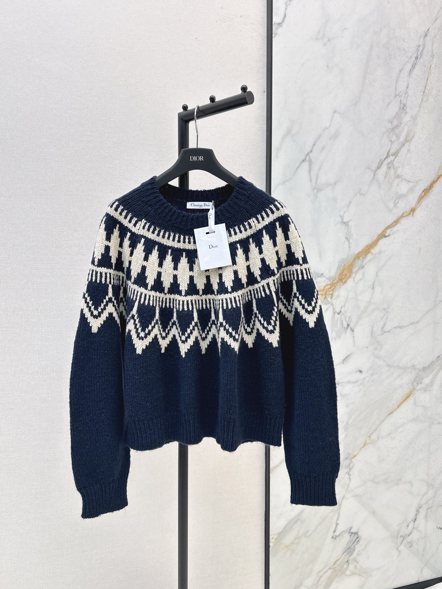 CD NEW knitted sweater