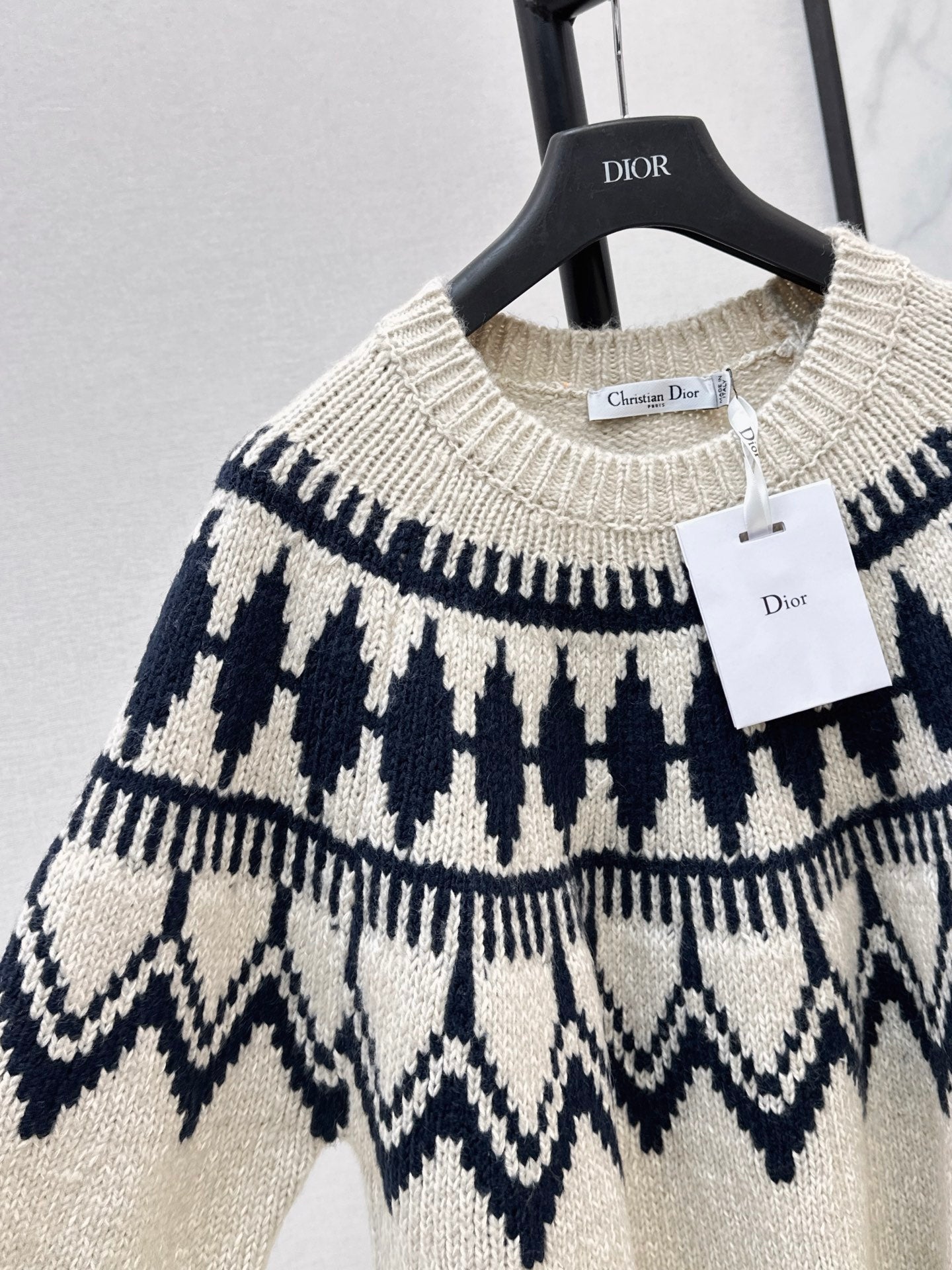 CD NEW knitted sweater