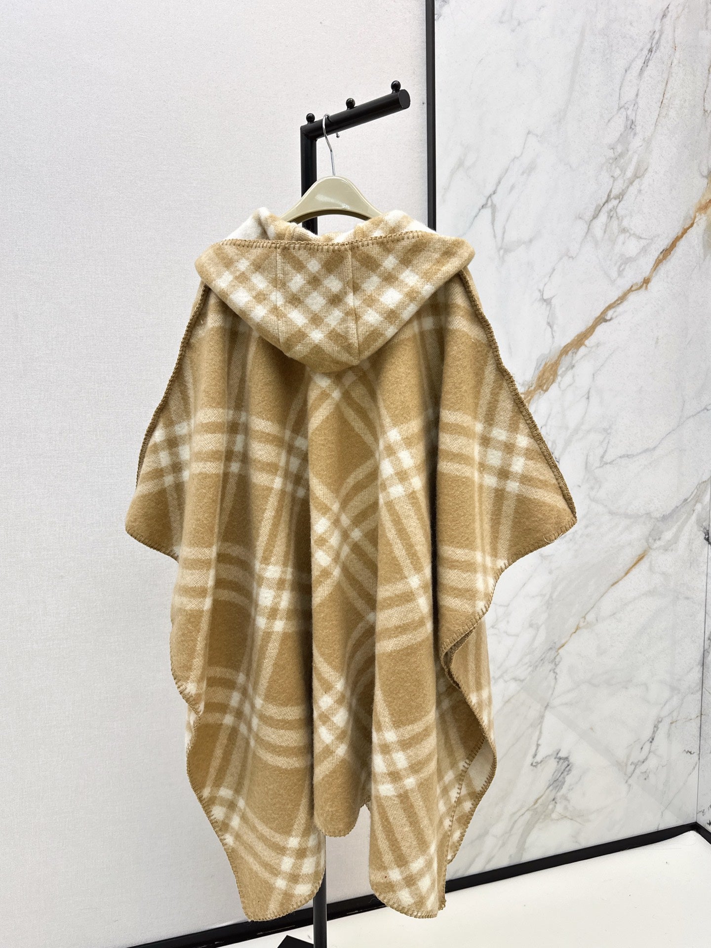 Bur NEW Cashmere hooded cape