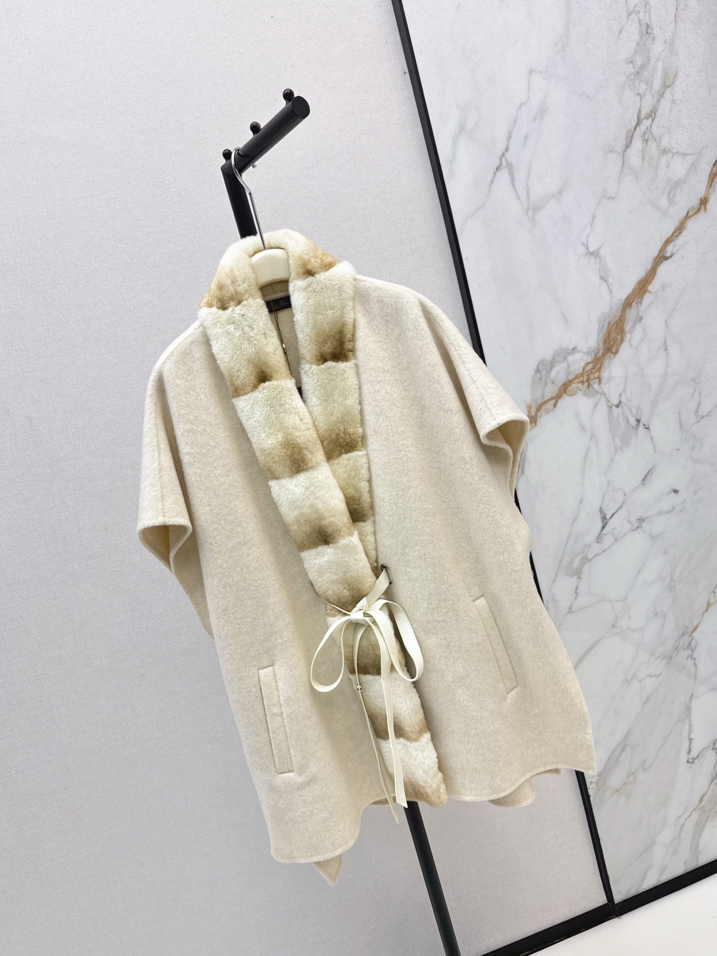 Loro NEW woolen cape coat