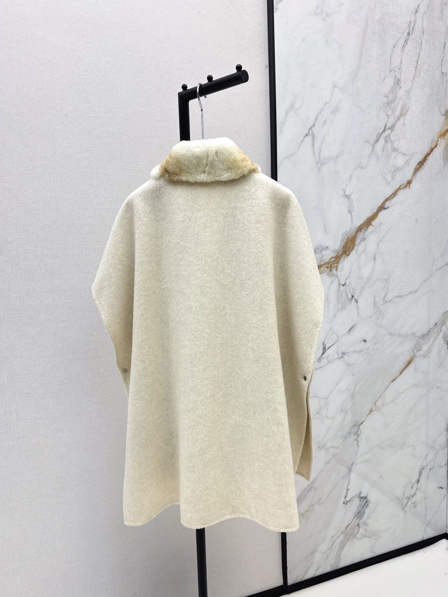Loro NEW woolen cape coat