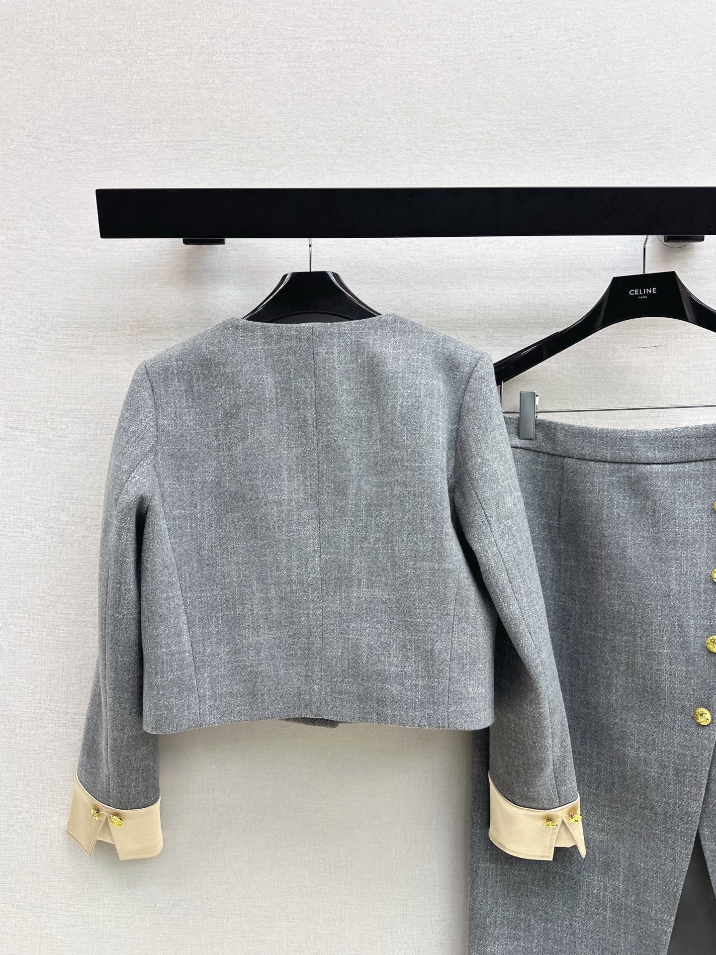 Guc NEW Jacket + slit skirt suit