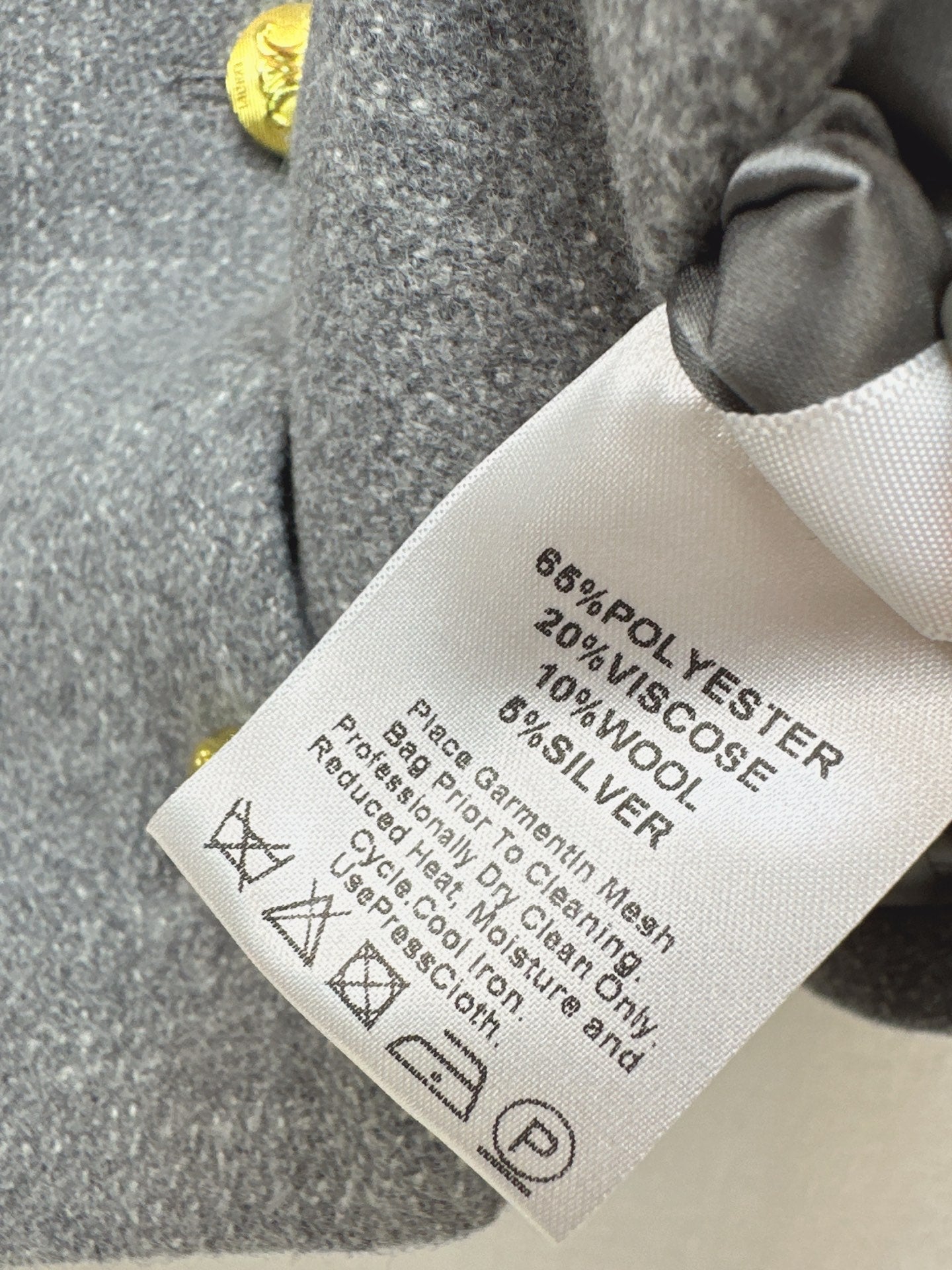 Guc NEW Jacket + slit skirt suit