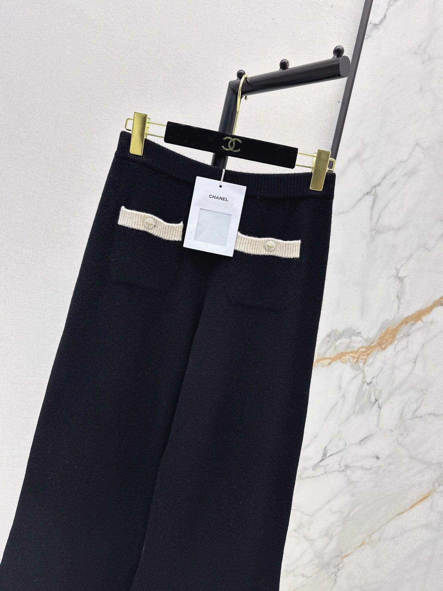 Chan NEW Color block pants