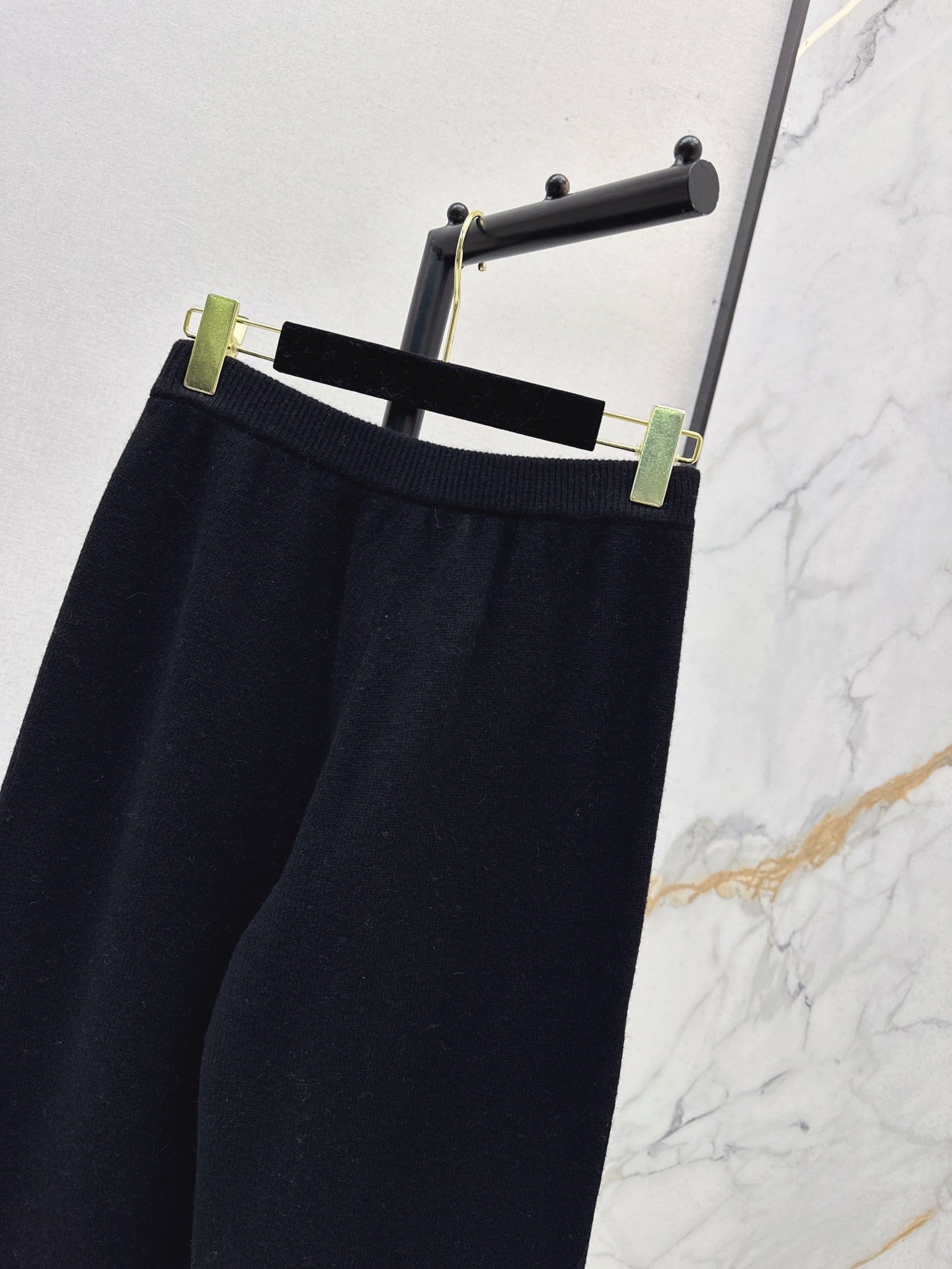 Chan NEW Color block pants