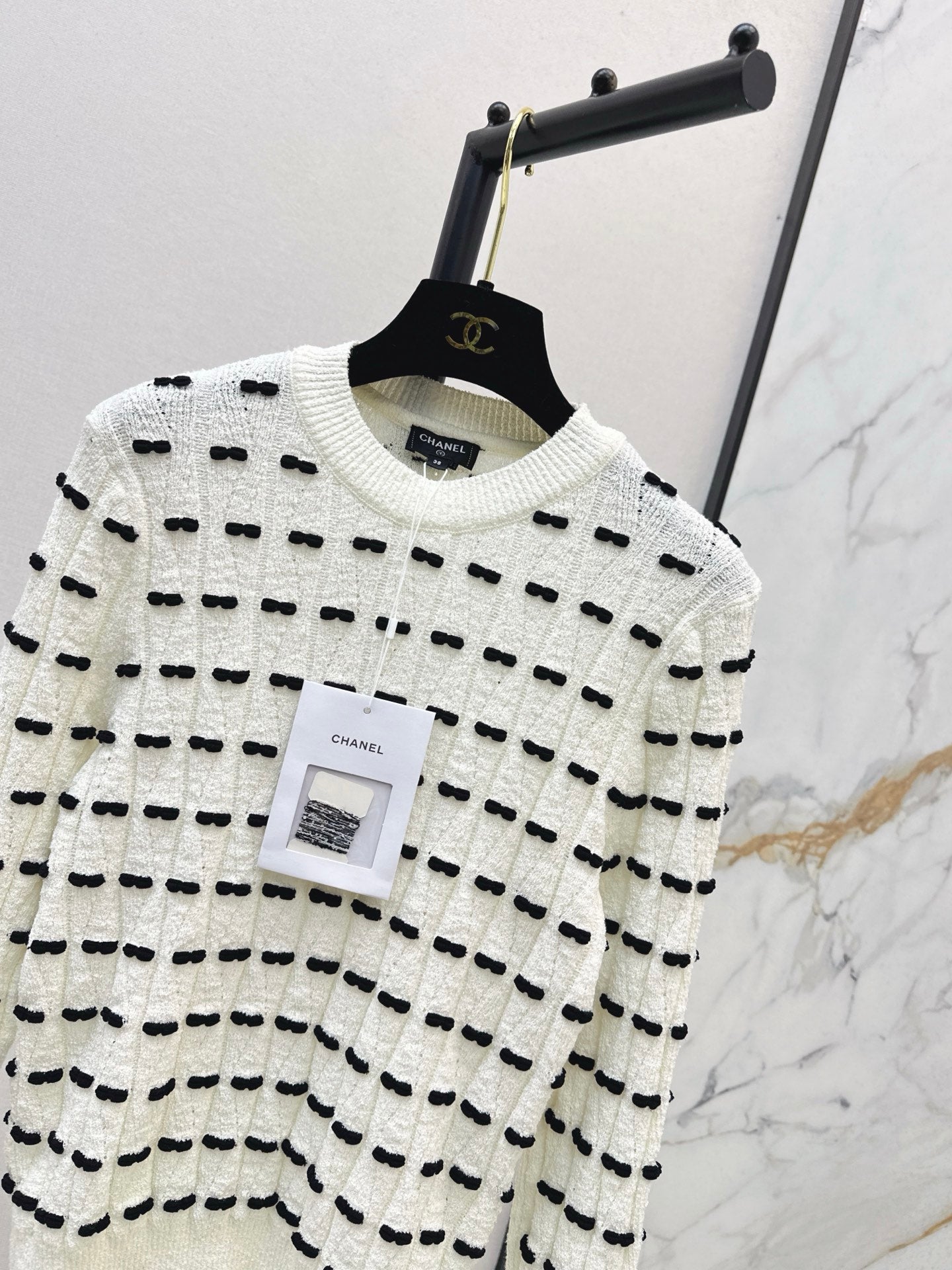 Chan NEW knitted sweater