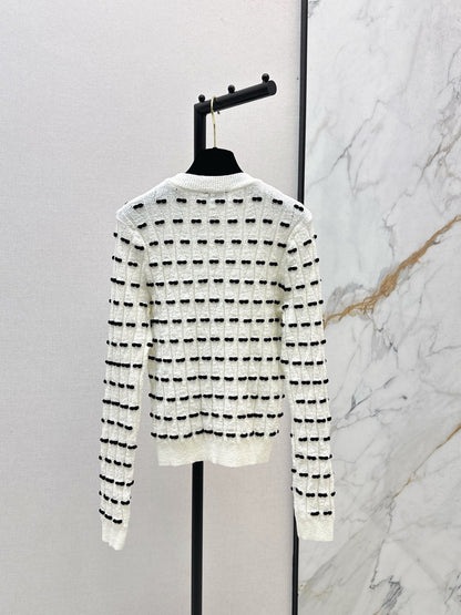 Chan NEW knitted sweater
