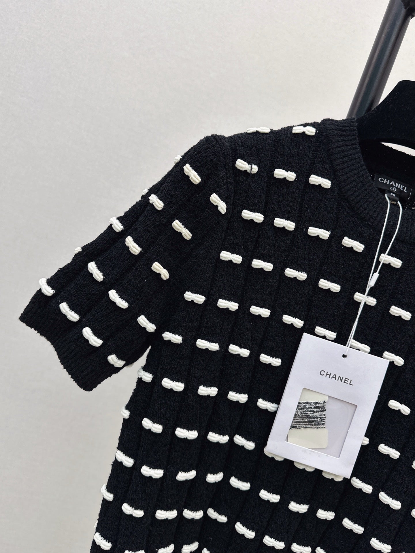 Chan NEW knitted sweater