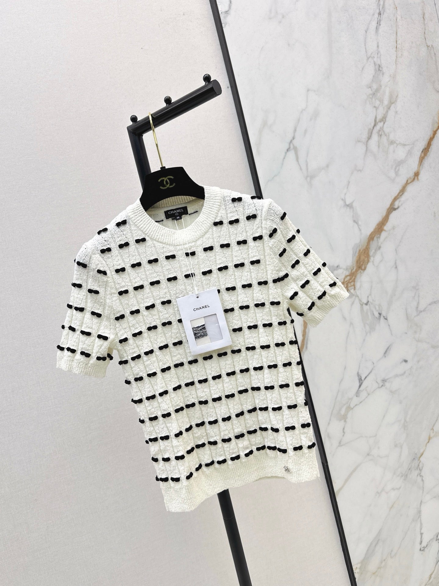 Chan NEW knitted sweater