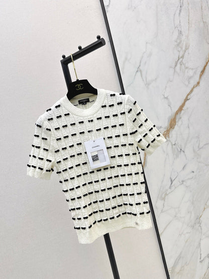 Chan NEW knitted sweater