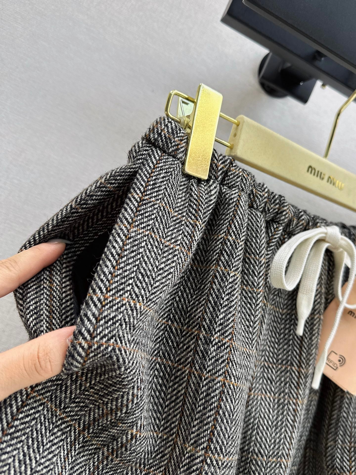 Miu NEW bud miniskirt