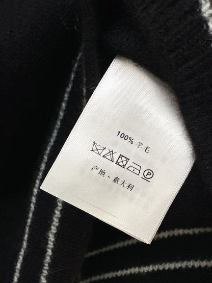 CD NEW embroidered sweater