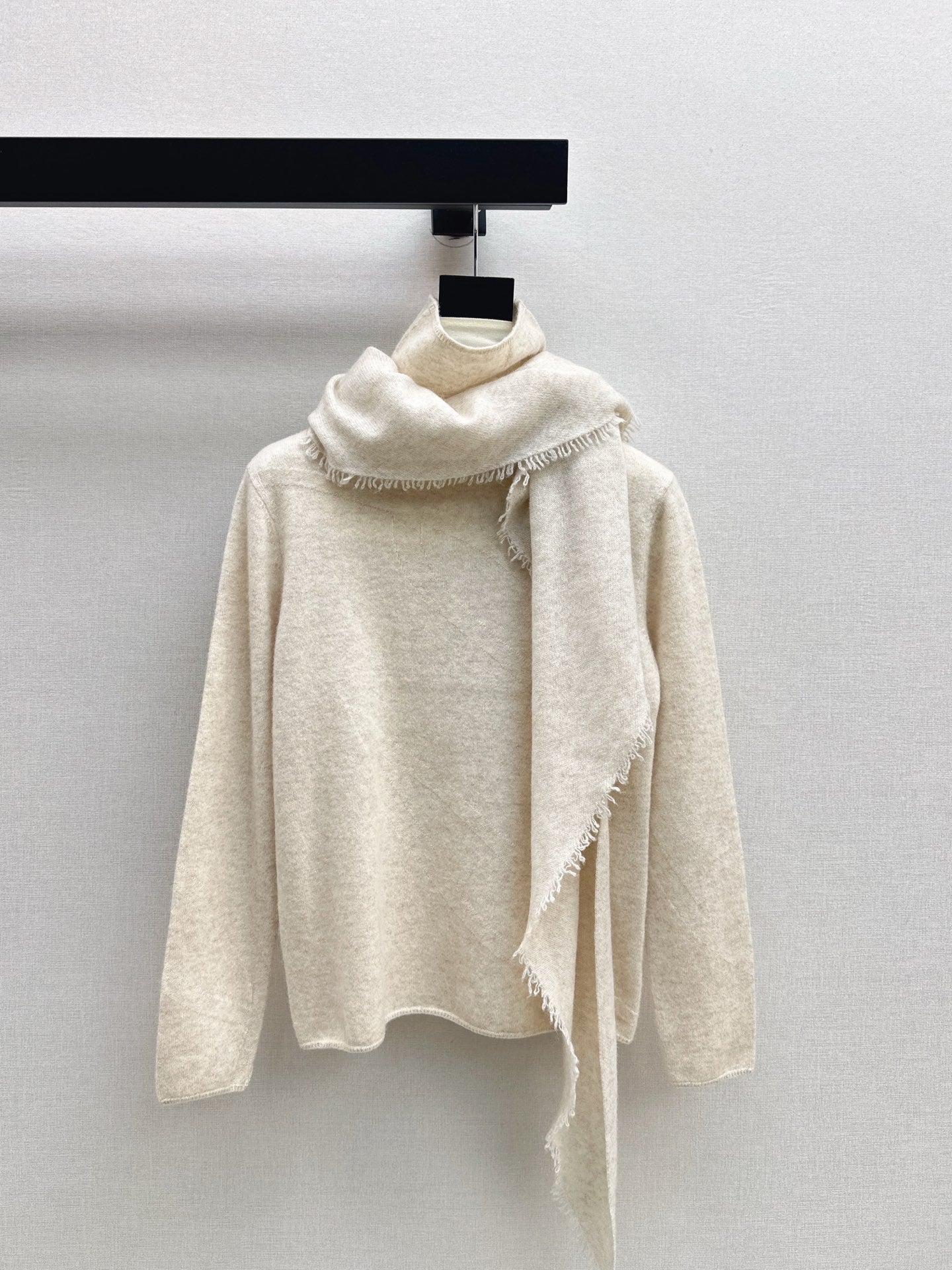 Loro NEW Cashmere sweater and shawl set