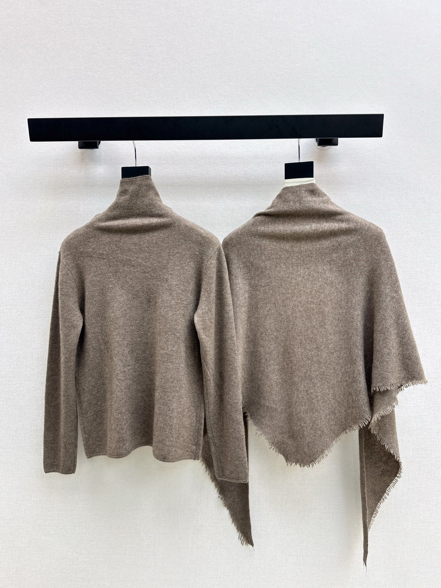 Loro NEW Cashmere sweater and shawl set