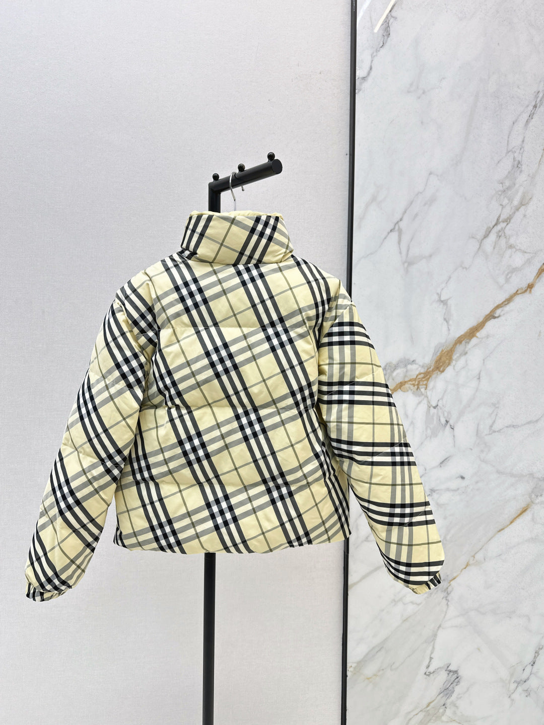 Bur NEW Reversible down jacket