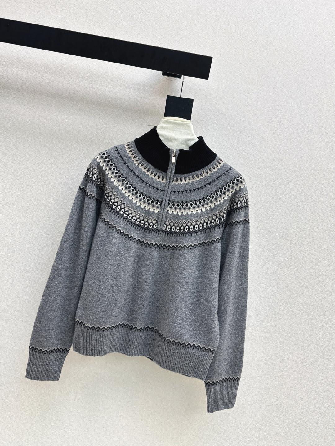 Loro NEW Knitted sweater