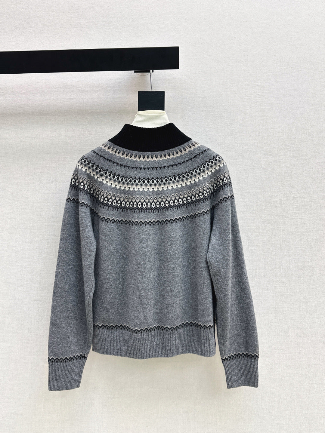 Loro NEW Knitted sweater