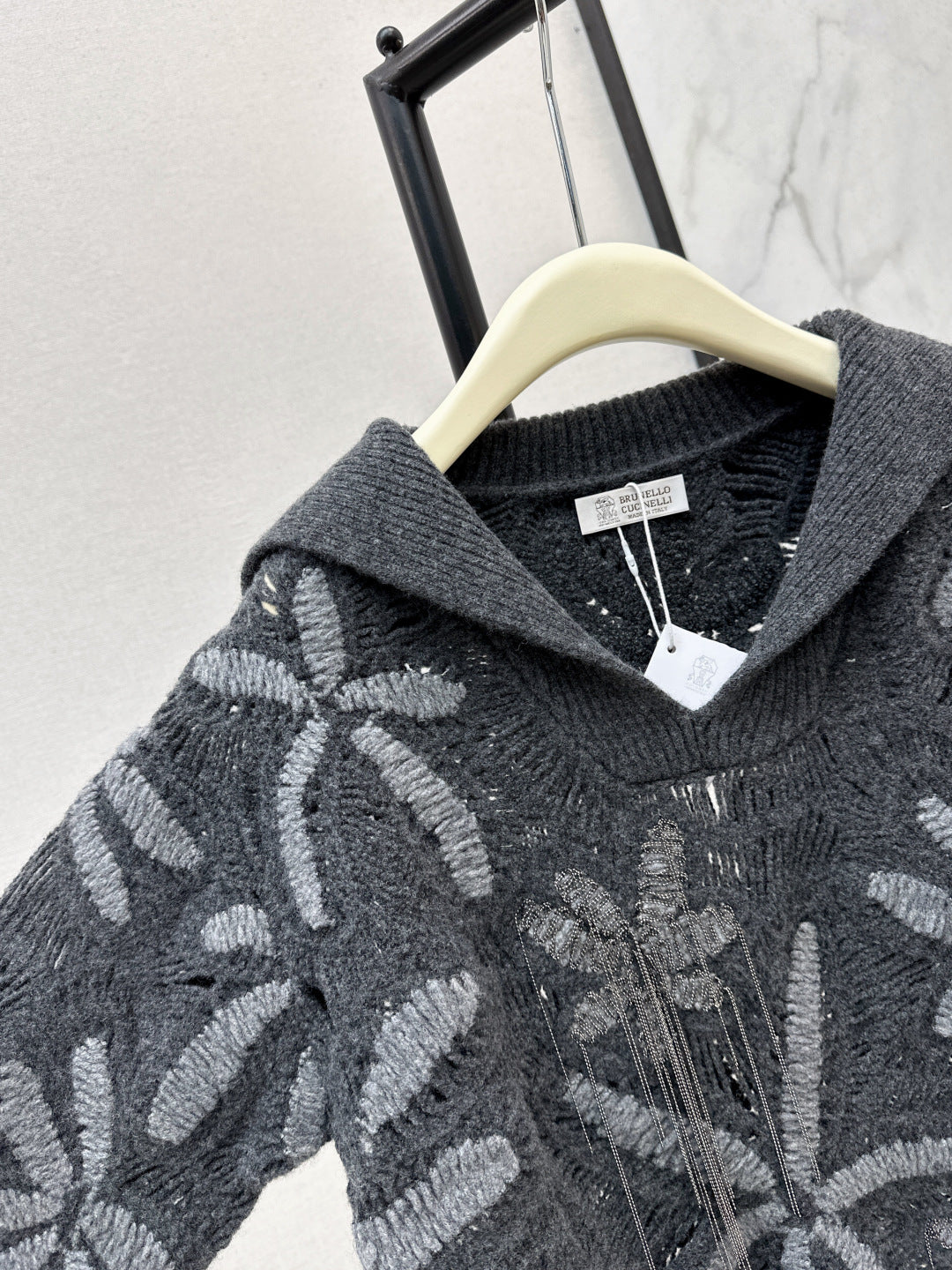 Brun NEW Embroidered sweater