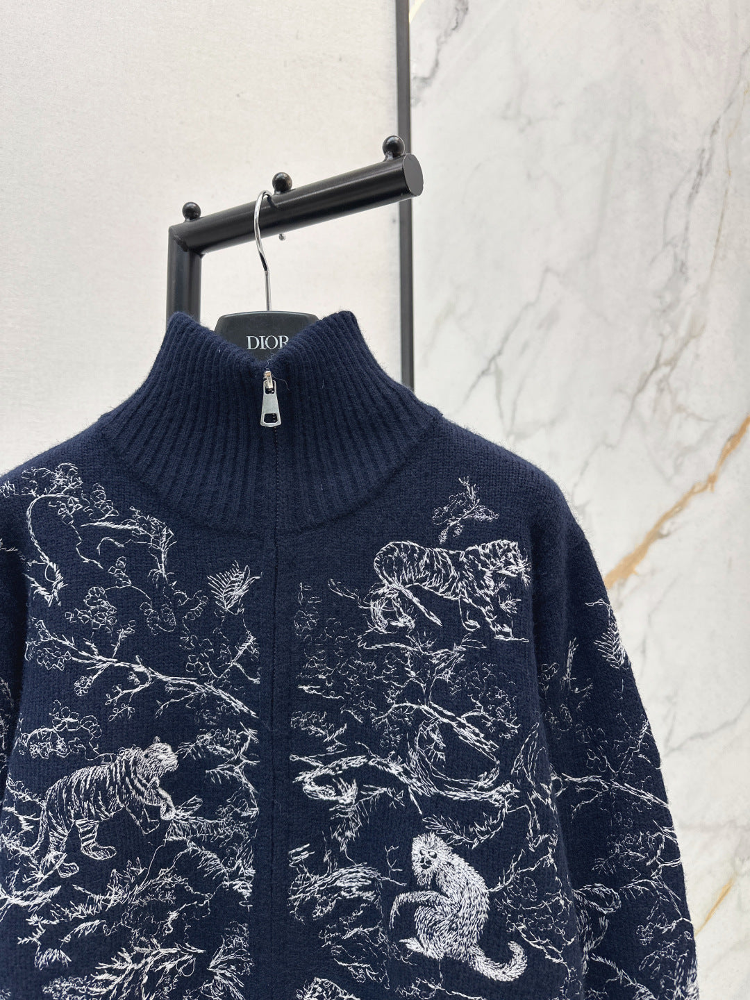 CD NEW Knitted zip-up jacket