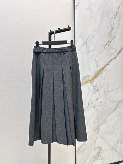 CD NEW pleated skirt
