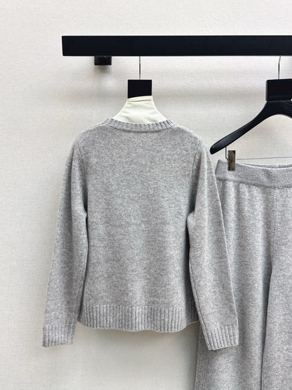 Ral NEW Sweater and straight-leg pants set