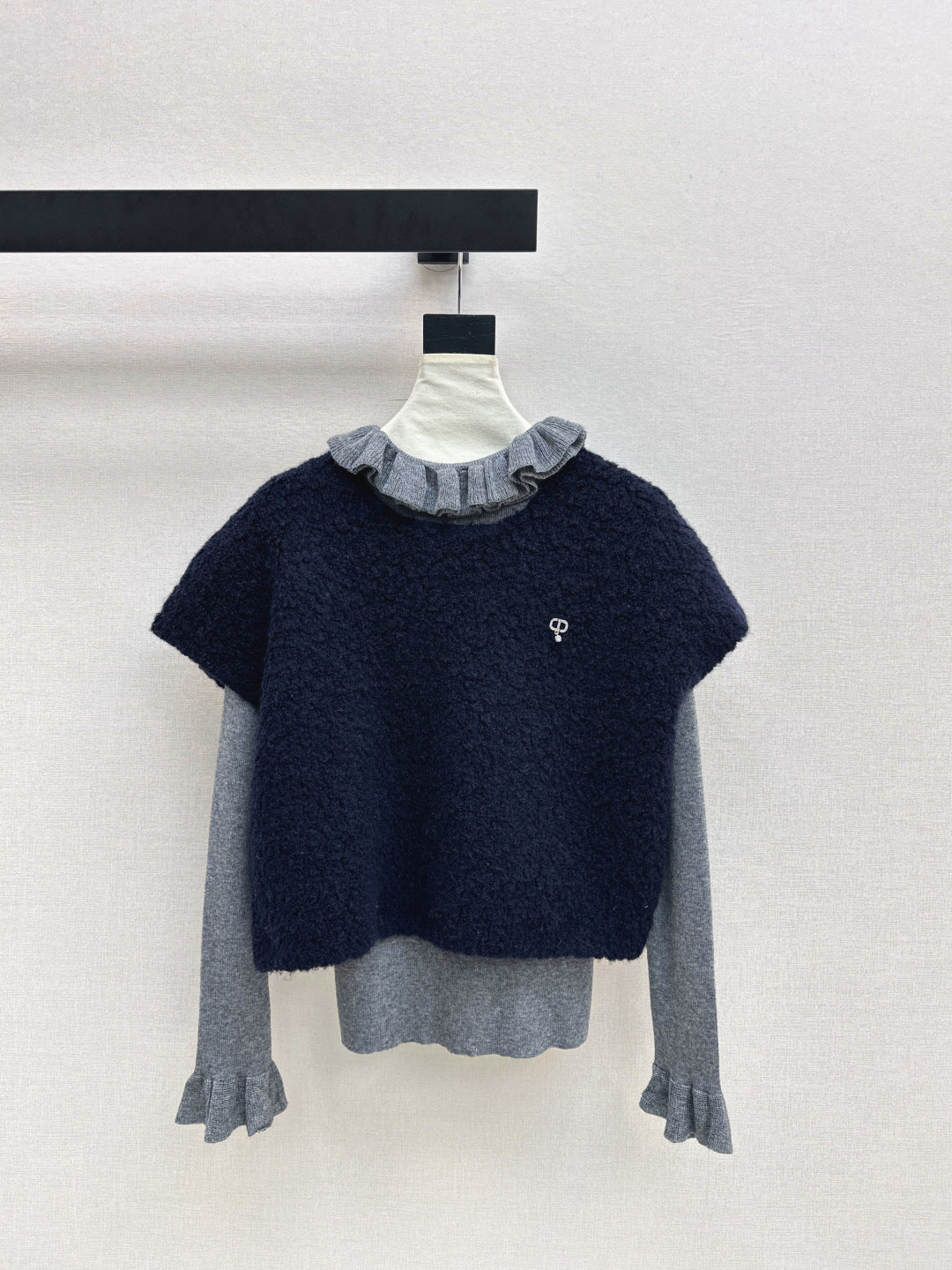 CD NEW Base shirt and vest set