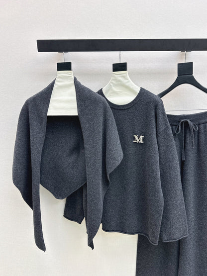 Max NEW Wool three-piece set